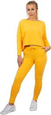 Produktbild von Set mit einer übergroßen senffarbenen Bluse