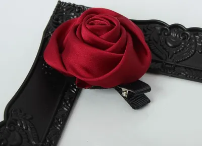 Produktbild von Rosen Haarklammer Blüten in der Farbe Rot