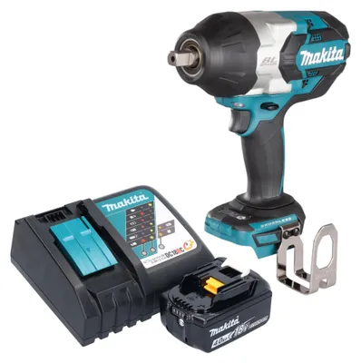 Obrázek produktu pro Akumulátorová rázová utahovačka Makita DTW 1004 RM1 18 V 1050 Nm 1/2" bezkartáčová + 1x akumulátor 4,0 Ah + nabíječka