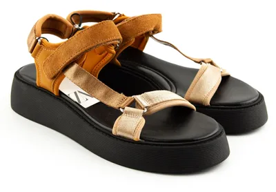 Produktbild von ZARA Damen-Sandalen mit Plateau und Klettverschluss in Braun 40