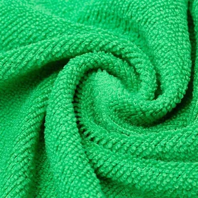 Produktbild von 16-teiliges Set Mikrofaser-Handtücher in Grün und Lila – Ultrasaugfähige, weiche und strapazierfähige Reinigungstücher für Gesicht, Körper und Reisen
