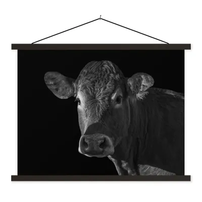 Produktbild von MuchoWow® Textilposter Kuh - Tiere - Schwarz - Weiß - Porträt 150x113 cm mit schwarzem Rahmen - Wohnzimmer
