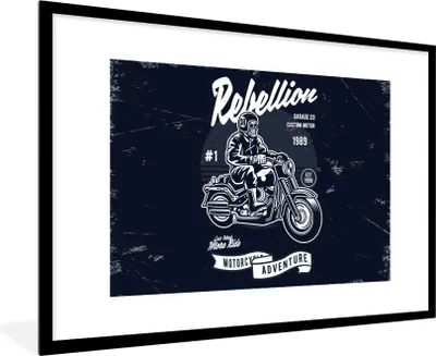 Produktbild von MuchoWow® MuchoWow® Gerahmtes Poster Motorrad - Männer - Vintage 90x60 cm - Poster mit zchwarzem Bilderrahmen - Wanddekoration - Fotos