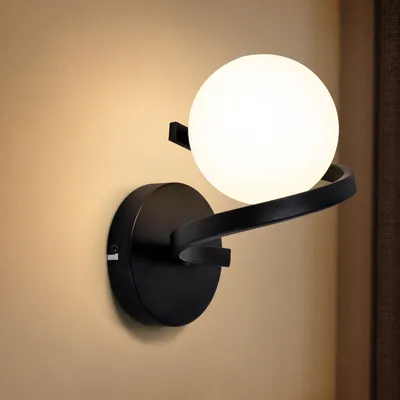 Produktbild von ZMH Wandleuchte 1 Flammig Innen Wandlampe Metall Nachtlampe G9 aus Weiß Glas Kugel Lampenschirm für Wohnzimmer Flur Treppenhaus Kinderzimmer