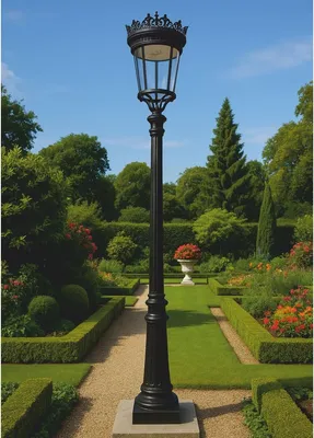 Produktbild von Casa Padrino Jugendstil Gartenlaterne Schwarz H. 336 cm - Außenbeleuchtung