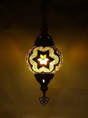 Zdjęcie produktu dla Wschodnioazjatycka mozaikowa lampa wisząca w kolorze brązowym – ręcznie wykonana turecka lampa mozaikowa zapewniająca ciepłą atmosferę