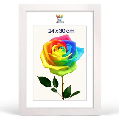 Produktbild von MG Design Bilderrahmen 24 x 30 cm - Fotorahmen mit Weiß Holzrahmen (Echtholz) und bruchsicherem Acrylglas, Hoch & Quer zum Aufhängen, zum Aufstellen