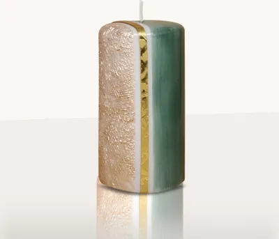 Produktbild von Designkerze Atica  Stumpenkerze Waldgrün 140 x Ø 70 mm
