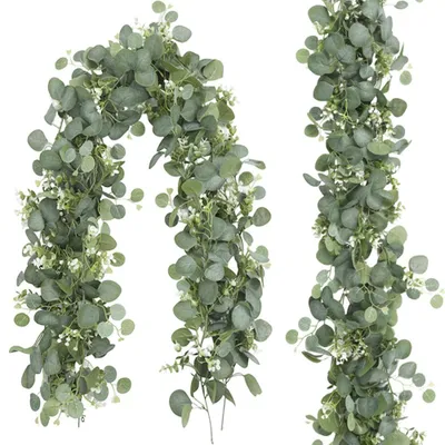 Image de 2 guirlandes décoratives en eucalyptus de 180 cm, guirlande artificielle avec des feuilles vertes et des fleurs blanches, pour décorer les mariages, les fêtes, les tables à manger, les cheminées, les escaliers et les encadrements de porte.