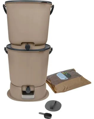 Produktbild von Skaza Bokashi Essential Biomülleimer Küche Set (2 x 15,3 Liter) + Base - Komposteimer Küche und Garten aus recyceltem Kunststoff - Starter Set + incl. 1 kg Fermentation Starter - Capuccino