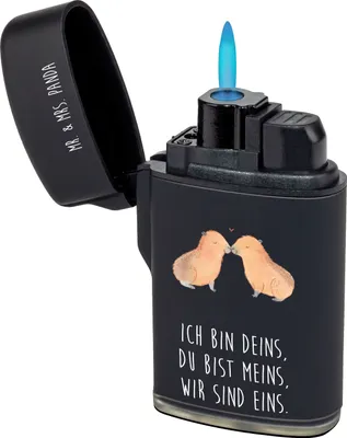Produktbild von Mr. & Mrs. Panda zigarettenanzünder Capybara Liebe - Schwarz - Geschenk, sturmfeuerzeug, Herzlich, Geschenkidee, Gasfeuerzeug, Feuerzeug, gas anzünder, Feuerzeuge