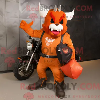 Produktbild von Orange REDBROKOLY Devil Maskottchen Kostüm Charakter gekleidet mit einer Biker-Jacke und Tragetaschen