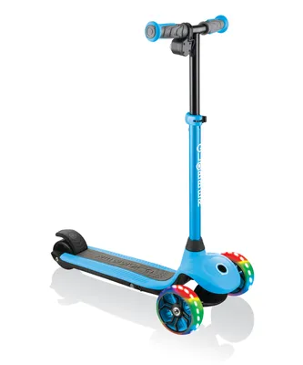 Produktbild von GLOBBER ONE K E-MOTION 4 hellblau, mit Leuchtrollen