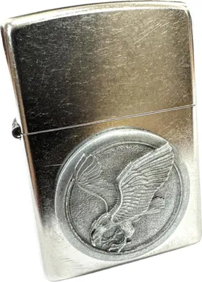 Produktbild von Zippo Eagle Feuerzeug chrome brushed Plakette silber Sturmfeuerzeug