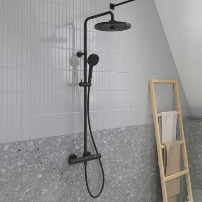 Zdjęcie produktu dla System prysznicowy Ideal Standard Lastani z termostatem do montażu natynkowego