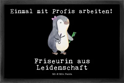 Produktbild von Mr. & Mrs. Panda Fussmatte Friseurin Leidenschaft 50 x 75 cm - Schwarz - Geschenk, Schmutzmatte, Friseursalon, Bodenvorleger, Witzig, Sauberlaufmatte, Beruf, Lustig