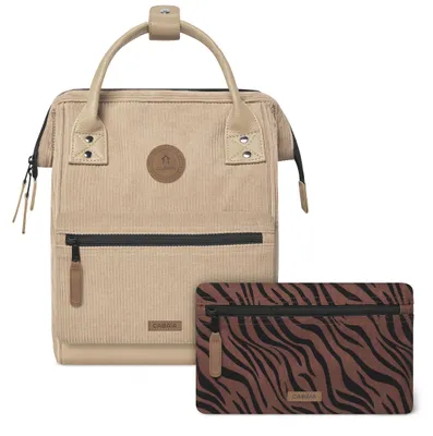 Zdjęcie produktu dla CABAIA plecak rekreacyjny Plecak z przegrodą na laptopa Adventurer Recycled Velvet Plecak 10L Luxor jasnobrązowy