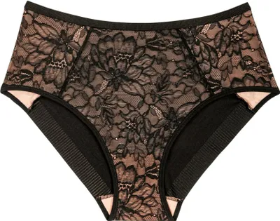 Produktbild von Triumph Damen-Slip Amourette Charm Maxi aus Spitze, schwarz, Größe 44