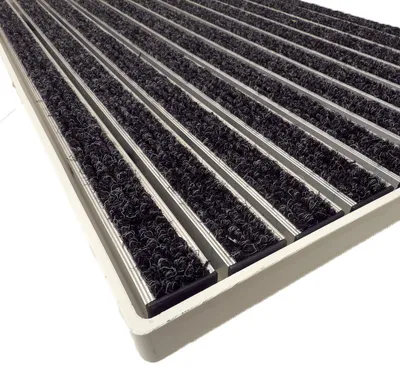 Produktbild von Xanie Fußmatte 60x40x7cm Rips schwarz mit Bodenwanne Eingangsmatte Fußabtreter