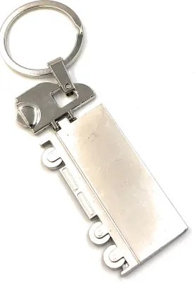 Zdjęcie produktu dla Brelok do kluczy Onwomania Flat Truck Transporter Srebrny metalowy wisiorek Charm