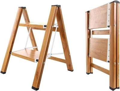 Zdjęcie produktu dla Składana drabina dwustopniowa – lekka aluminiowa konstrukcja – idealna do domu i biura – w kolorze białym i imitacji drewna