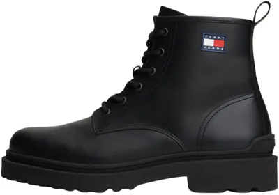 Zdjęcie produktu dla Buty męskie Tommy Jeans, model Mid Boot, z sznurowaniem, wykonane ze skóry, z gumowymi elementami, kolor czarny