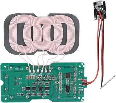 Immagine prodotto di Piccolo caricabatterie wireless a 3 bobine con alimentatore QI
