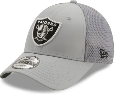 Produktbild von New Era 9Forty Clip-Back Cap - ARCH Las Vegas Raiders grau