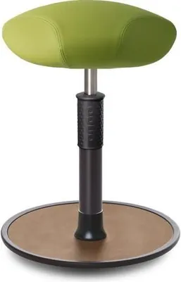 Produktbild von Sitz- Stehhocker Free Regular Triangel skai Nature Base h.grün schw. /Natur.