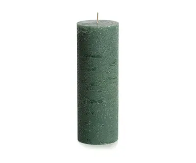Produktbild von Rustik Lys Rustikale Stumpenkerze – Waldgrün – 7 × 20 cm