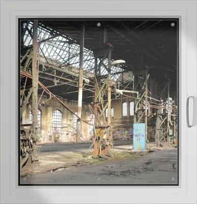 Produktbild von Wallario Lichtschutzbild, Dekorativer Sichtschutz Sonnenschutz 96 x 100 cm mit Motiv: Verlassene Industriehalle - Alte Fabrik - Verdunklung ohne Bohren