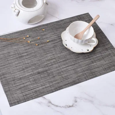 Productafbeelding van Famanu Tafelmatten Set - Antislip en wasbaar - Donkergrijs