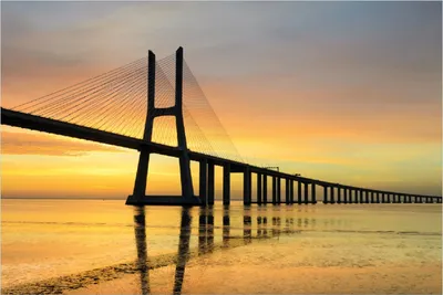 Produktbild von Wallario Poster - Vasco da Gama Brücke, Kunstdruck Größe: 100 x 150 cm