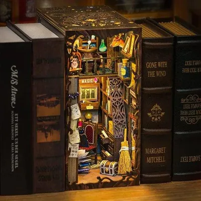Produktbild von Book Nook-Set – Der Zauberapotheker