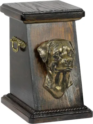 Produktbild von Rottweiler eine Ascheurne für Hunde, eine elegante Urne mit einer Statue, eine Gedenkurne mit dem Porträt eines Hundes von der Marke Art-Dog