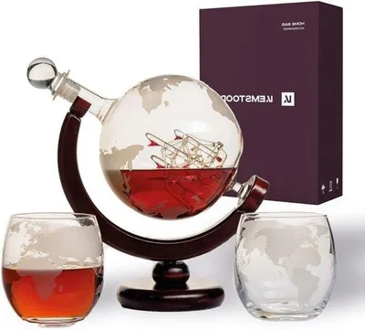 Produktbild von Famanu Whisky Karaffe 850 ml mit gravierten Weltkarten-Gläsern - Set für Spirituosen
