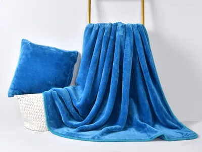 Produktbild von grace grand spa Kuscheldecke mit Polyester-Mikrofaser petrol One Size