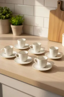 Produktbild von Hermia Concept, Hochwertiges Kaffeetassen-Set (12 Teile) - 100% Porzellan, Weiß/Gold