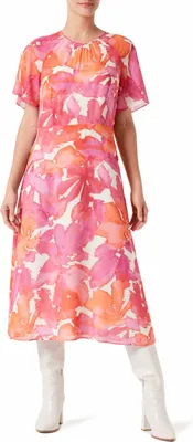 Produktbild von Comma Damen Maxikleid mit All-over-Print, kurzen Ärmeln und locker fallendem Saum, sommerlich leicht