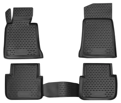 Produktbild von OMAC Fußmatte Gummi TPE für BMW 3 Limousine (E46)