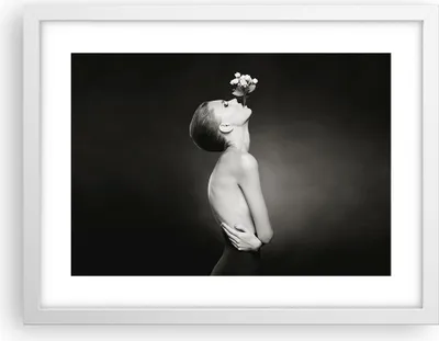 Produktbild von Gerahmtes Poster - Weißer Rahmen - Nackt Frau Blumen - 40x30 cm - Wand Bild - Wanddeko - Wandbilder - Kunstposter - Wandposter - Bilderrahmen - Bilder - Kunstdruck - Wanddekoration - P2WAA40x30-4849