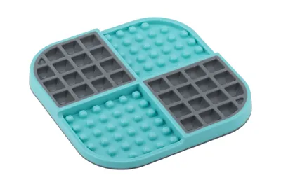 Produktbild von LickiMat Slomo - TRP Leckmatte für Hunde - türkis - 20 cm