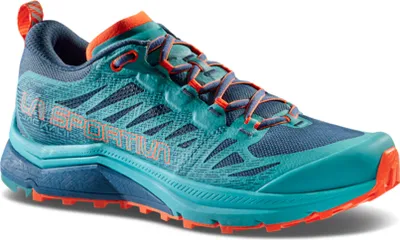 Trailrunning-Schuh "Jackal II Woman GTX" von La Sportiva in Türkis und Orange; mit atmungsaktivem Obermaterial und griffiger Sohle.