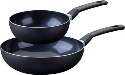 Zdjęcie produktu dla Zestaw 2 Woków Fackelmann Brandao, 20 cm i 28 cm, Aluminium Recyklingowe, Powłoka Ceramiczna Nieprzywierająca Bez PFAS, Indukcja