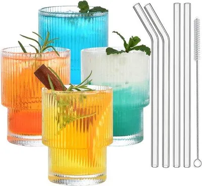 Produktbild von Famanu Trinkgläser Set - Mit Glastrinkhalmen - Multifunktional - 8 Stück - Transparent