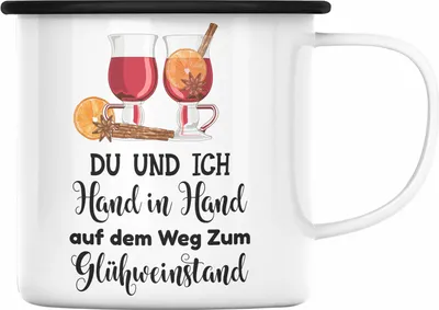 Produktbild von Trendation - Glühwein Emaille Tasse Lustig Spruch Glühweinbecher mit Henkel Doppelwandig GlühweinEmaille Tassen Gläser Weihnachtsmarkt Becher Emaille Tassen Geschenk - Hand In Hand Zum Glühweinstand (Schwarz)