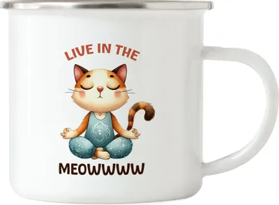 Produktbild von Live in the Meowww Emaille-Tasse Geschenkidee für Yoga-Fans und Katzenliebhaber
