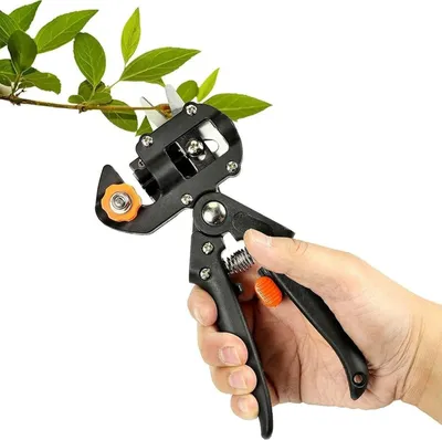 Immagine prodotto di Forbici per Potatura e Innesto Nere - Strumento Professionale KP36854