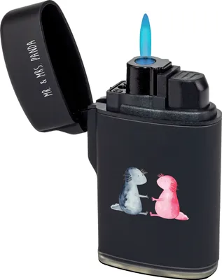 Produktbild von Mr. & Mrs. Panda Feuerzeug Axolotl Liebe - Schwarz - Geschenk, Lurch, Feuerzeuge, zigarettenanzünder, sturmfeuerzeug, Gasfeuerzeug, Valentinstag, anzünder