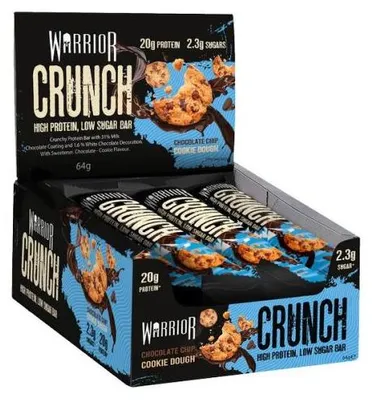 Produktbild von Warrior Crunch Protein Bar 64 g chocolate chip cookie dough / Riegel, Cookies & Brownies / Leckerer knuspriger Proteinriegel mit geringem Zuckergehalt